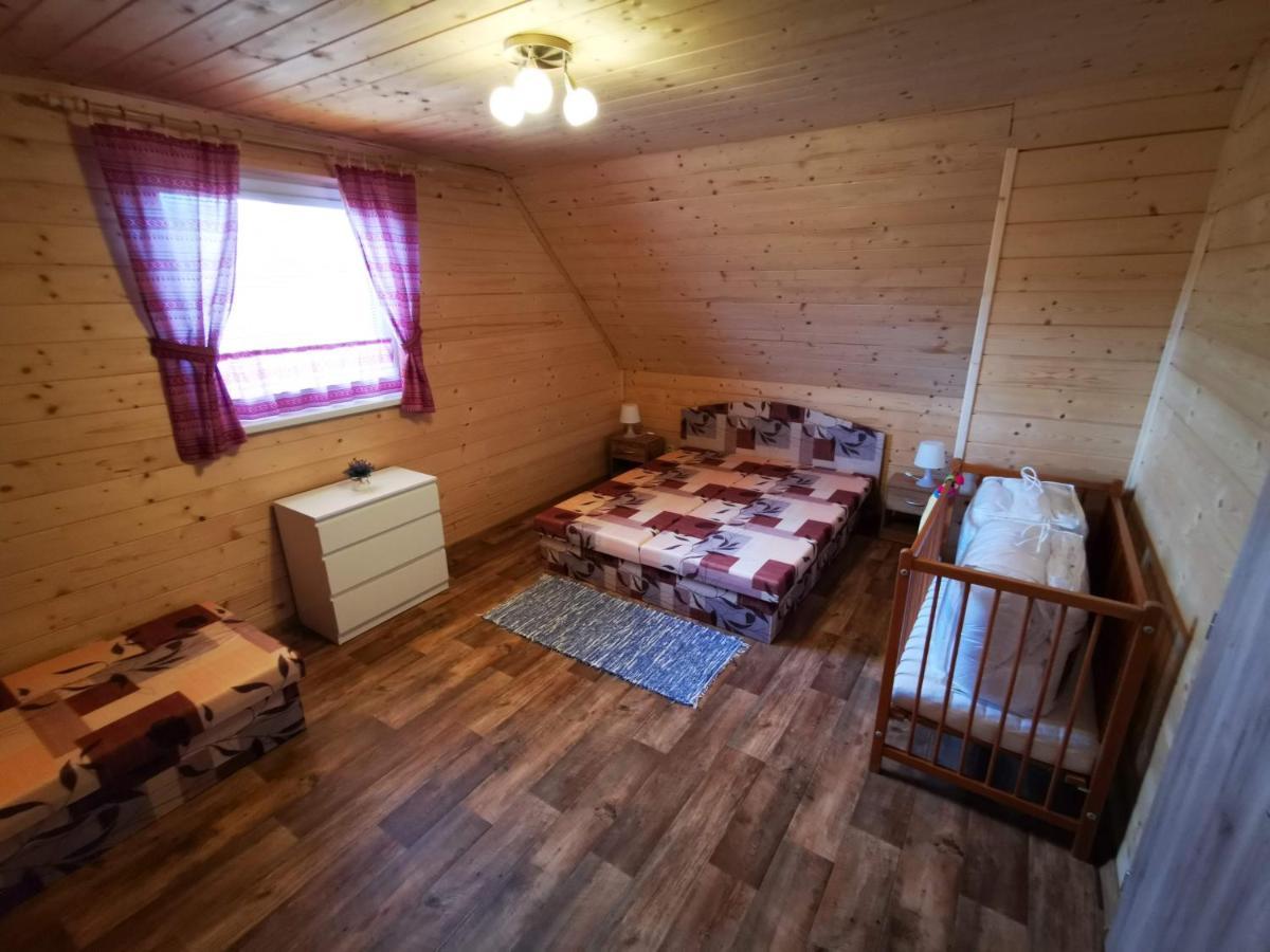 Chata Baska Na Liptove S Vlastnym Dvorom Liptovský Mikuláš Eksteriør bilde
