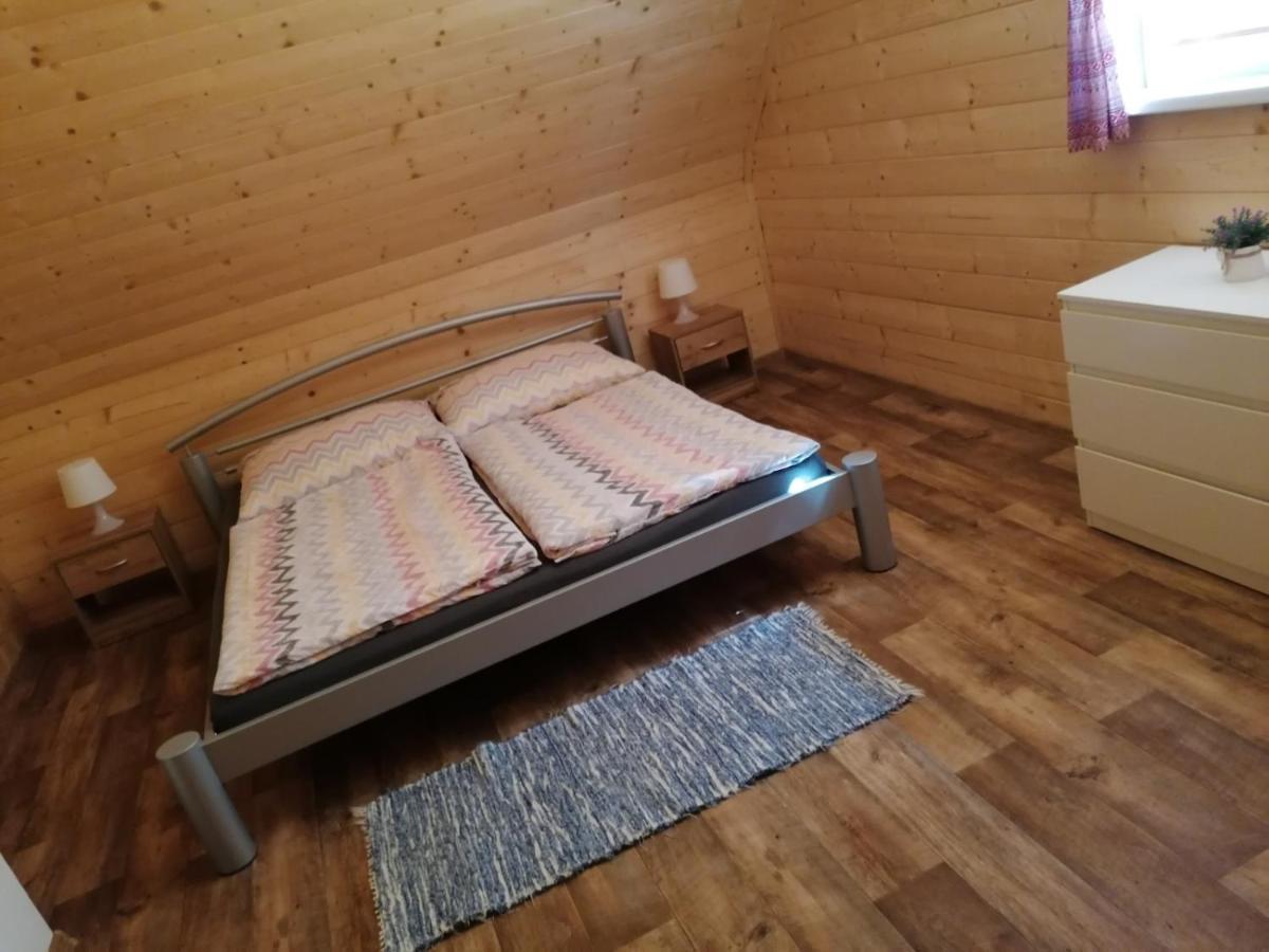 Chata Baska Na Liptove S Vlastnym Dvorom Liptovský Mikuláš Eksteriør bilde